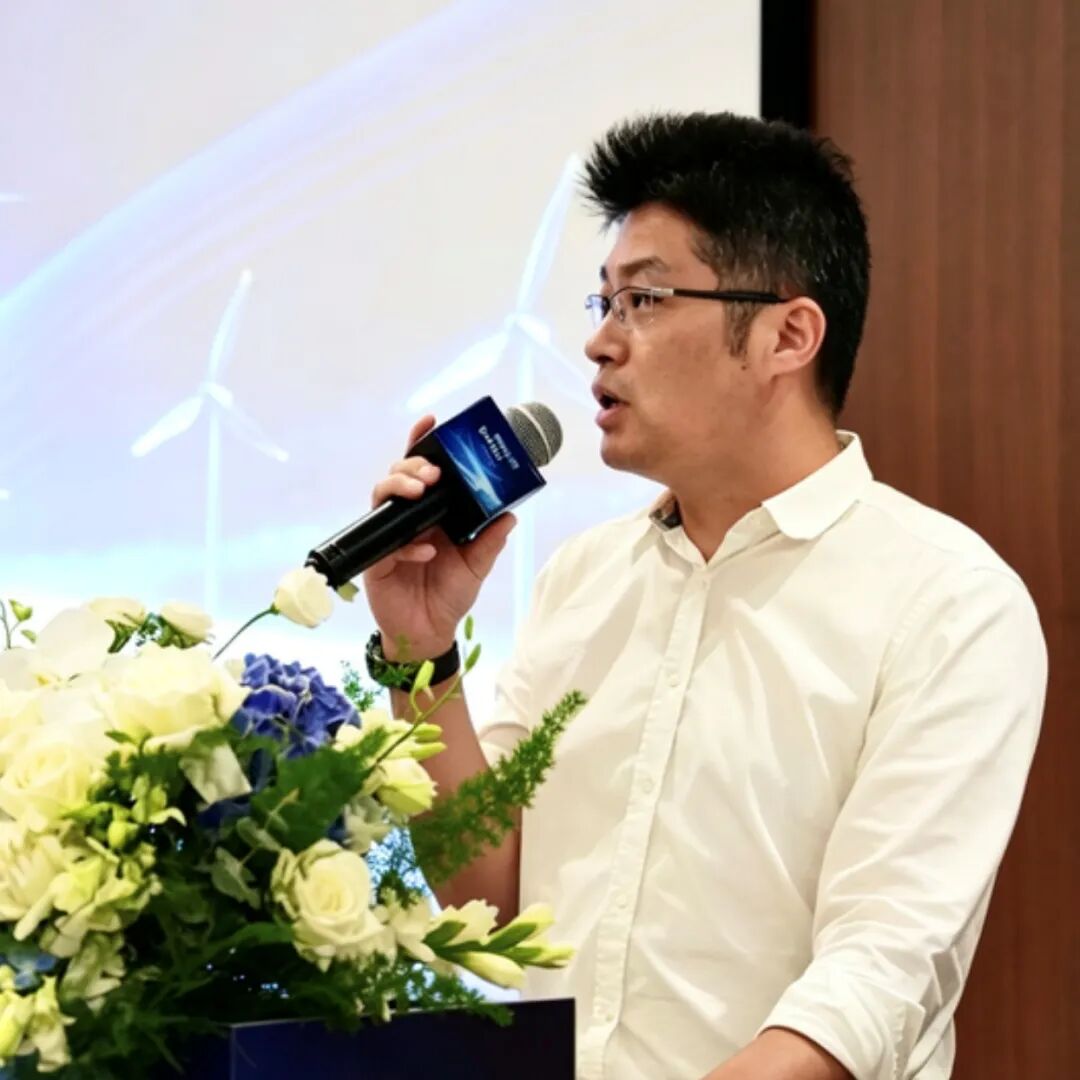 创新中心 室长 严浩.jpg